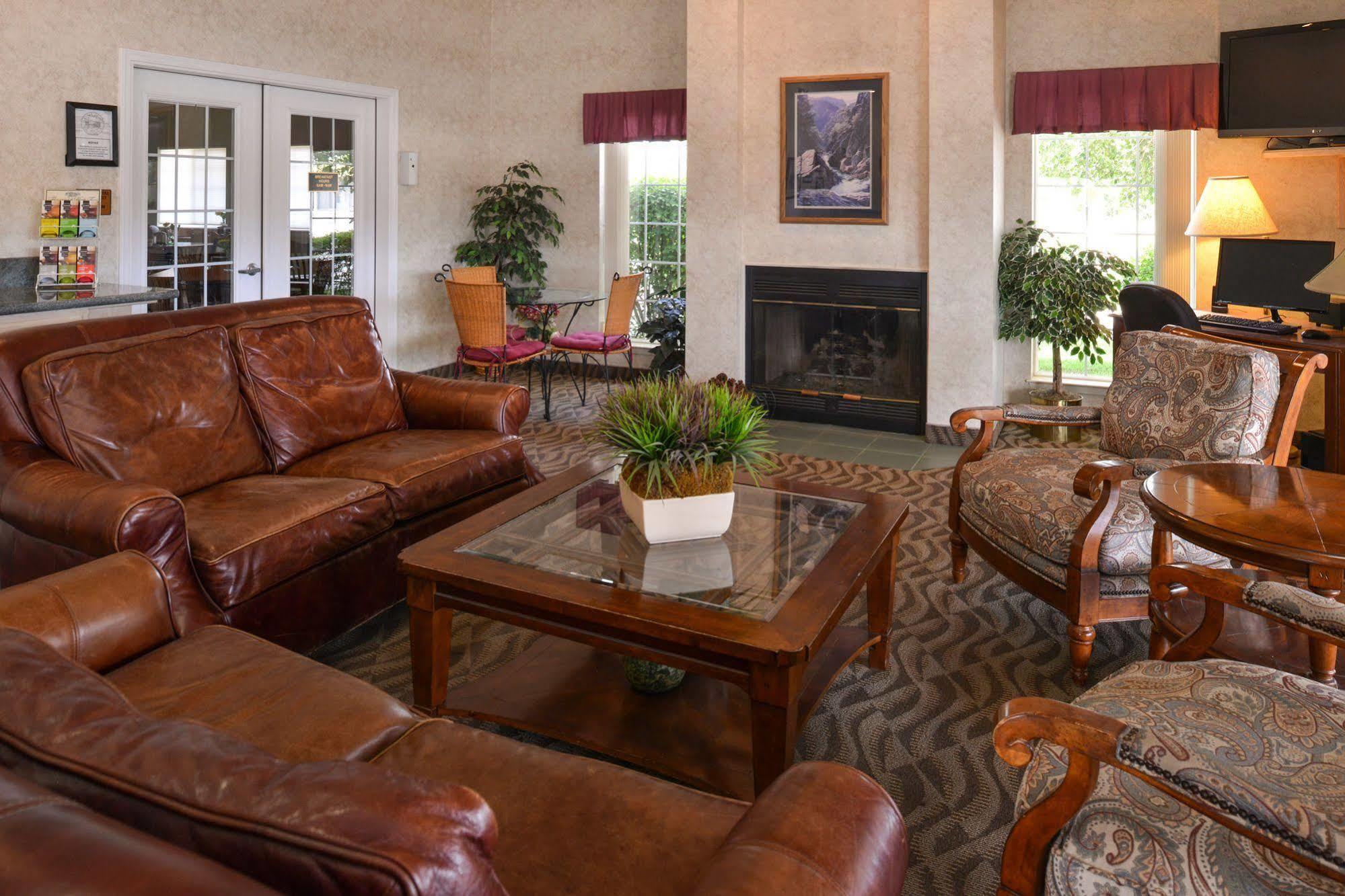 Red Lion Inn & Suites Cathedral City Palm Springs Экстерьер фото