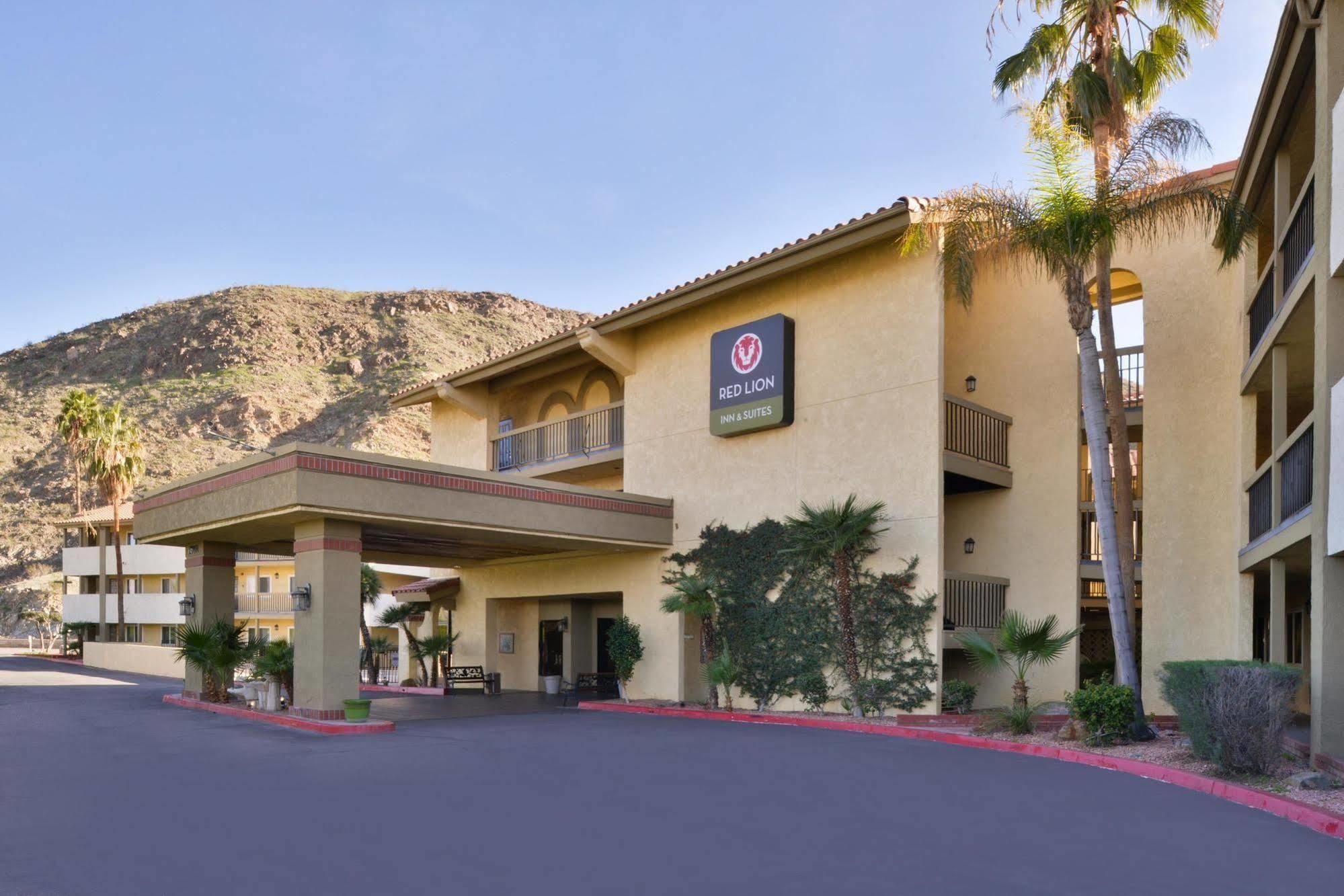 Red Lion Inn & Suites Cathedral City Palm Springs Экстерьер фото