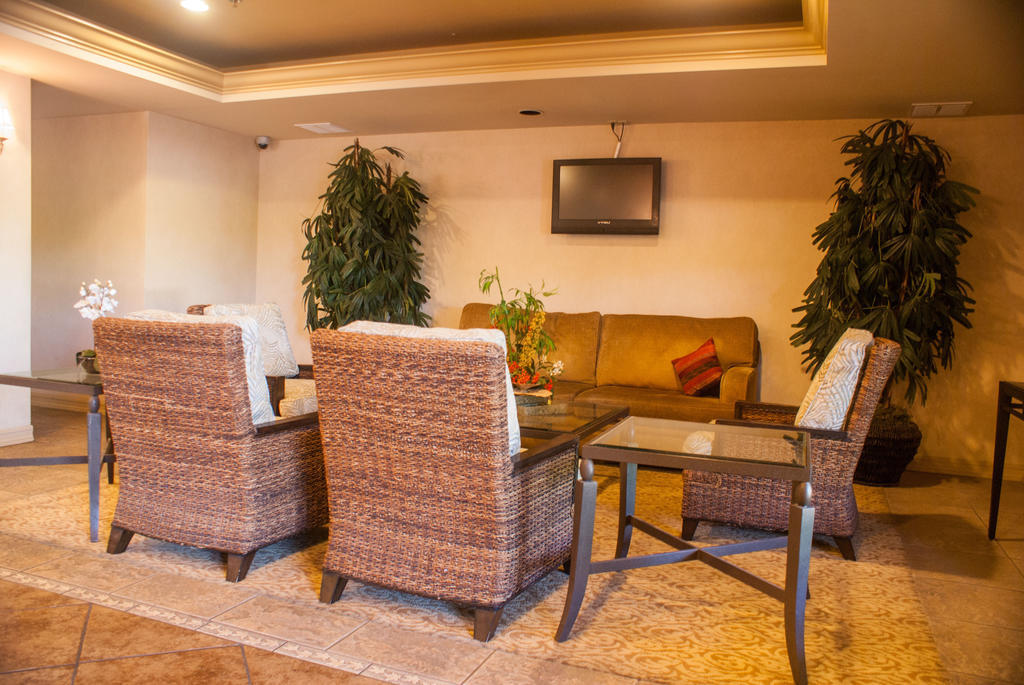 Red Lion Inn & Suites Cathedral City Palm Springs Экстерьер фото